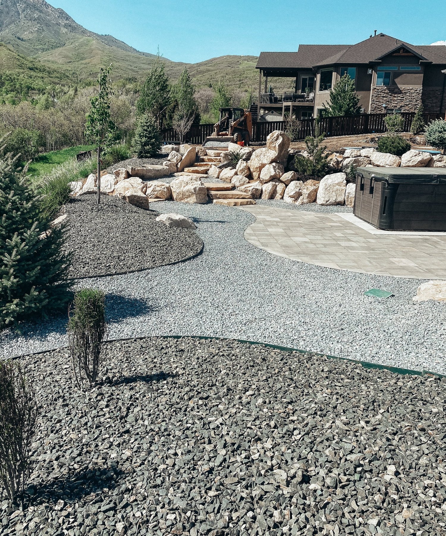 EarthCare landscape with lawn, planting and outdoor living areas